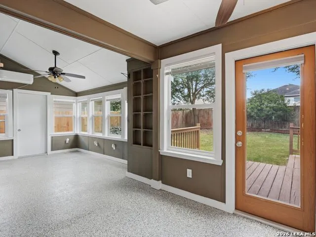 414 WALNUT CRST Selma, TX 78154