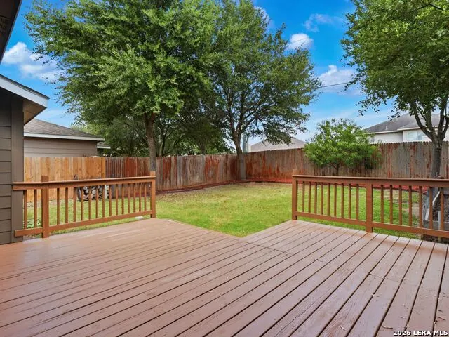 414 WALNUT CRST Selma, TX 78154