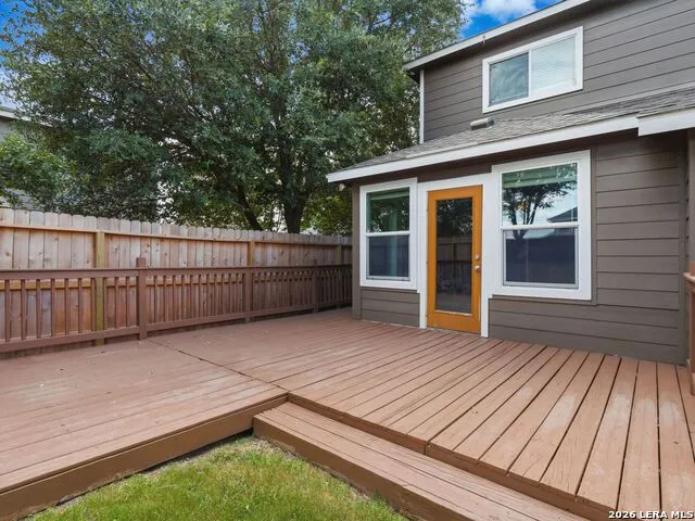 414 WALNUT CRST Selma, TX 78154
