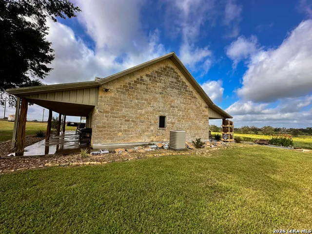 68 County Road 436 Harwood, TX 78632