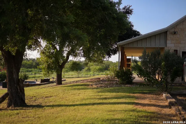 68 County Road 436 Harwood, TX 78632