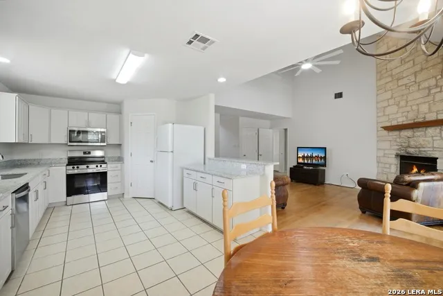 1191 Sachtleben Rd Wimberley, TX 78676