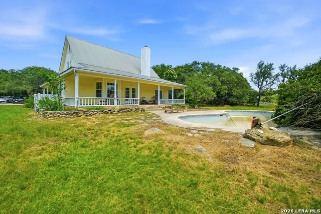 1191 Sachtleben Rd Wimberley, TX 78676