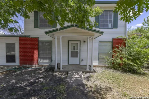 7503 Westlyn Dr