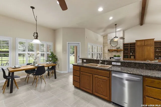 128 Comal Oak Bulverde, TX 78163