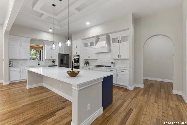 1954 Venezia New Braunfels, TX 78132