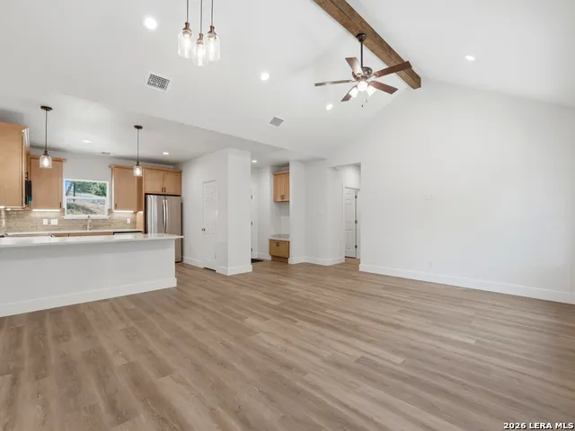 613 Elm St Kerrville, TX 78028