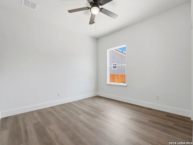 613 Elm St Kerrville, TX 78028