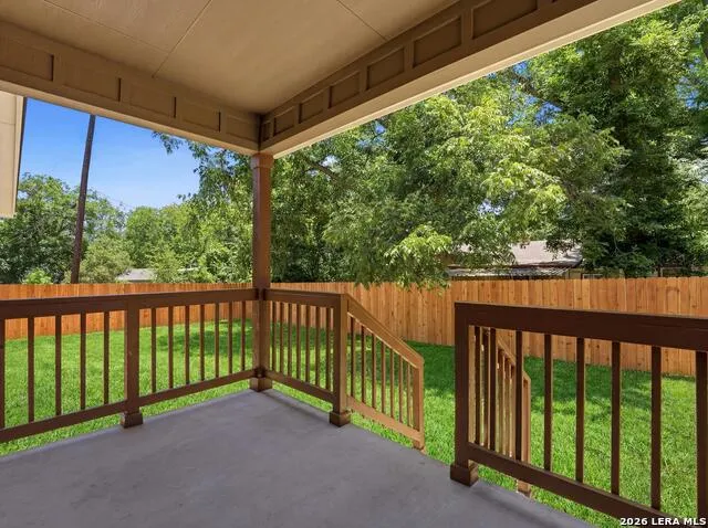 613 Elm St Kerrville, TX 78028