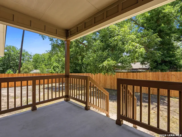 613 Elm St Kerrville, TX 78028