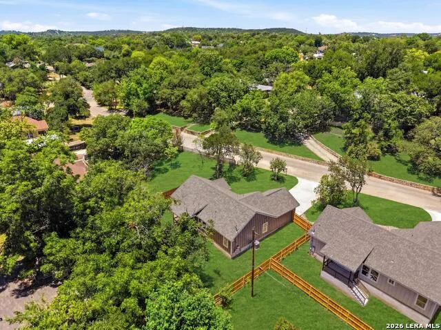 613 Elm St Kerrville, TX 78028
