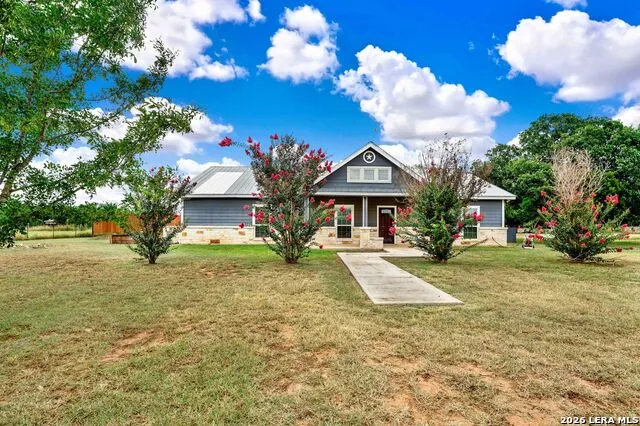 14805 LADD RD Atascosa, TX 78002