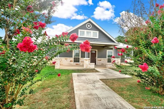 14805 LADD RD Atascosa, TX 78002