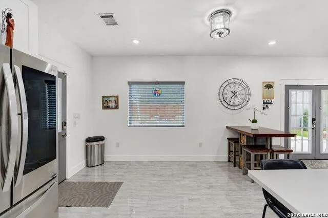 14805 LADD RD Atascosa, TX 78002