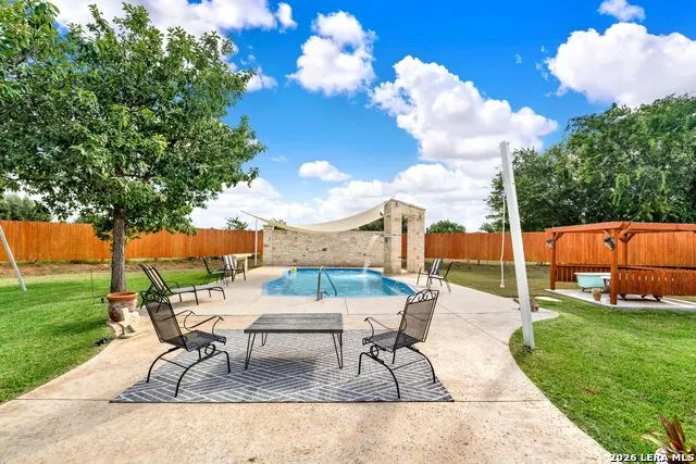 14805 LADD RD Atascosa, TX 78002