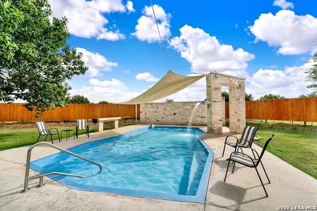 14805 LADD RD Atascosa, TX 78002