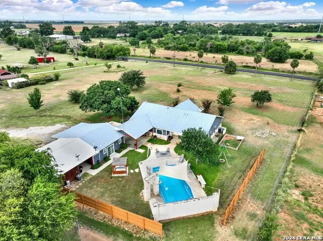 14805 LADD RD Atascosa, TX 78002