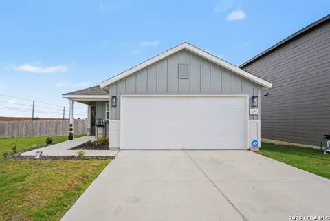 105 Twin Swan Dr