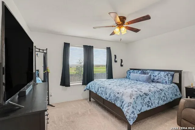 105 Twin Swan Dr Marion, TX 78124