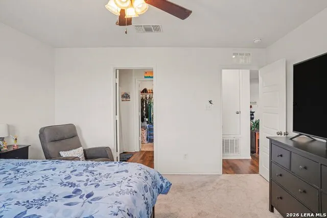 105 Twin Swan Dr Marion, TX 78124