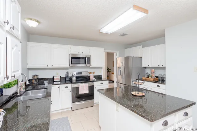 13718 Pebble Point San Antonio, TX 78231