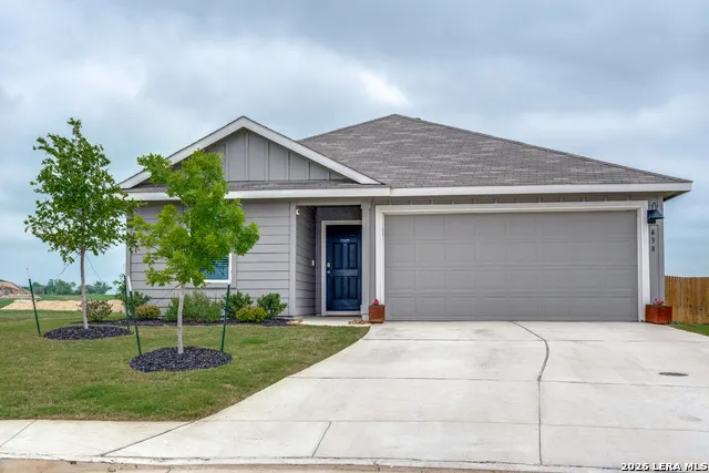 438 KAYDEN PT New Braunfels, TX 78130
