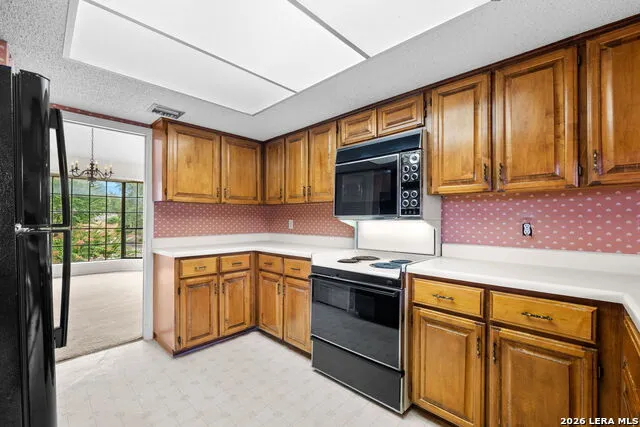 3605 Hidden Dr. #A6 San Antonio, TX 78217
