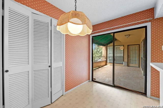 3605 Hidden Dr. #A6 San Antonio, TX 78217