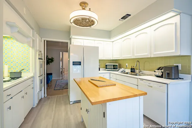 8033 New Braunfels Ave #500C San Antonio, TX 78209