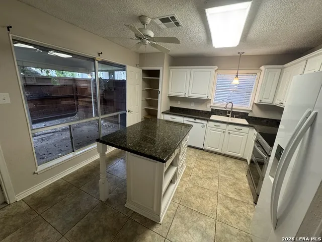 11303 Vance Jackson Rd #K1 San Antonio, TX 78230