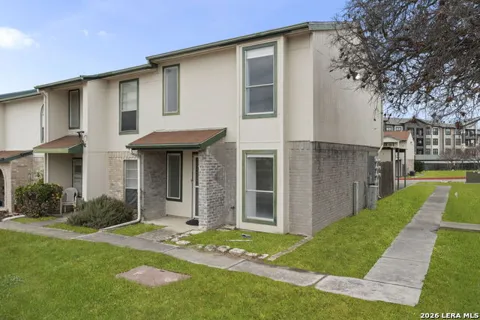 4949 Hamilton Wolfe #4101