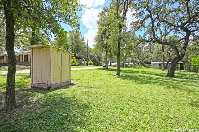 321 HIGH LOW DR New Braunfels, TX 78132