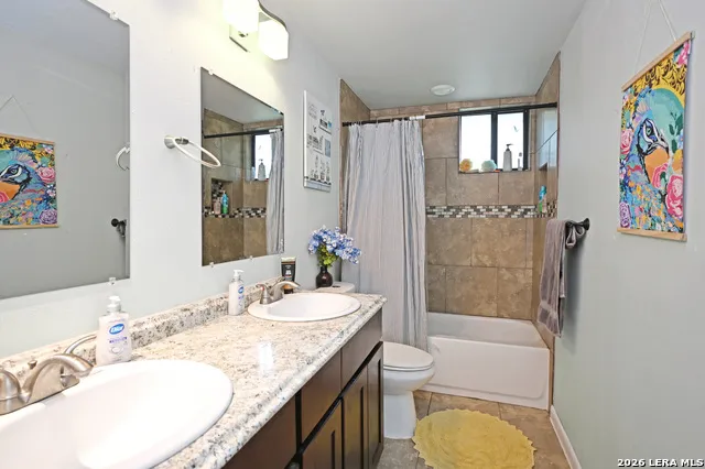 321 HIGH LOW DR New Braunfels, TX 78132