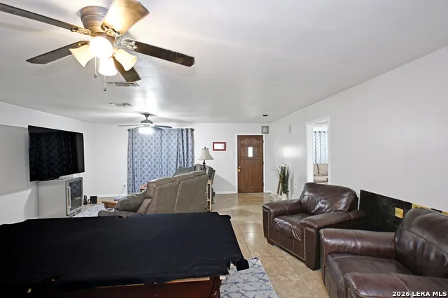 321 HIGH LOW DR New Braunfels, TX 78132