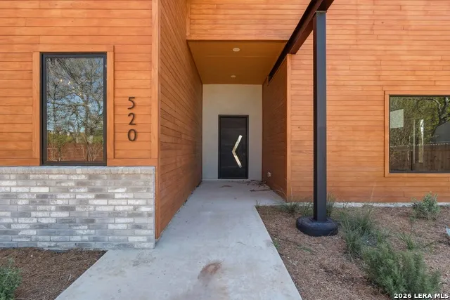 608 Labor San Antonio, TX 78210