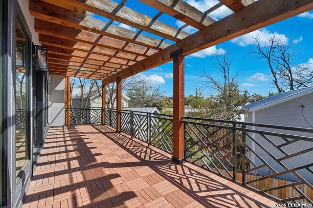 608 Labor San Antonio, TX 78210