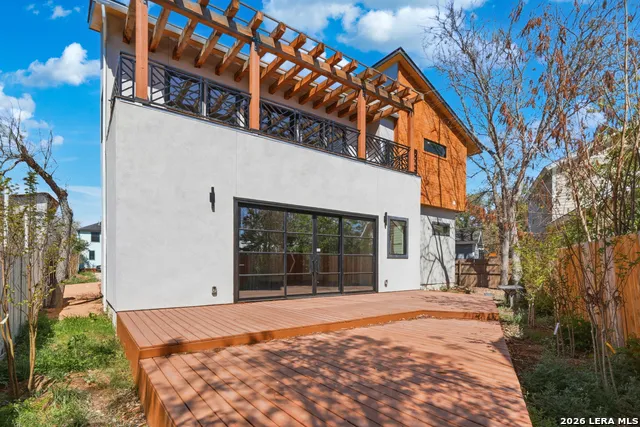 608 Labor San Antonio, TX 78210