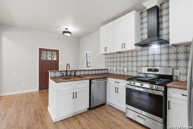 608 Labor San Antonio, TX 78210