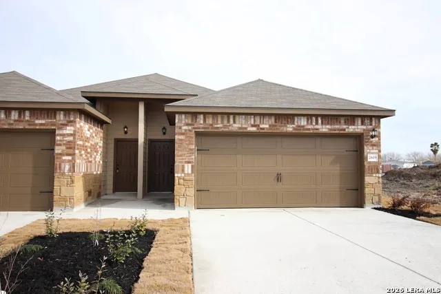 2617 - 2619 Pahmeyer Rd New Braunfels, TX 78130