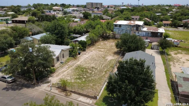 246 COMAL ST Eagle Pass, TX 78852