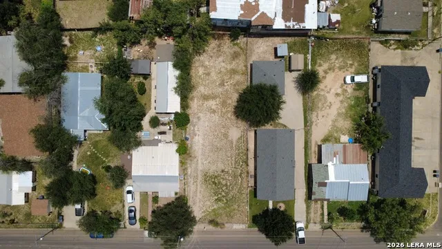 246 COMAL ST Eagle Pass, TX 78852