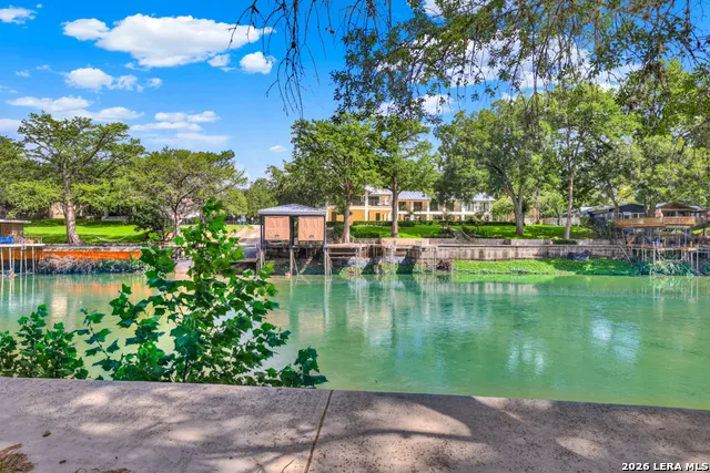 1155 Ethel Seguin, TX 78155