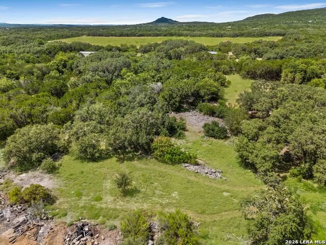 0 Alabama St Lakehills, TX 78063