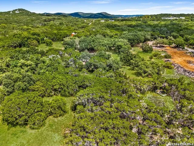 0 Alabama St Lakehills, TX 78063