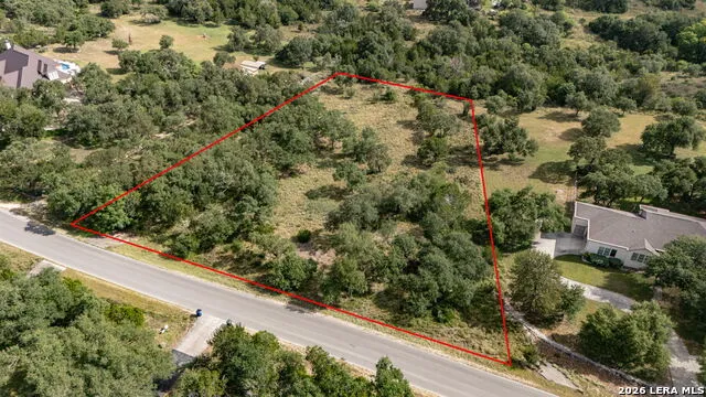 225 SHADY HOLW New Braunfels, TX 78132