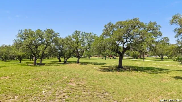 118 CRESTVIEW DR Johnson City, TX 78636