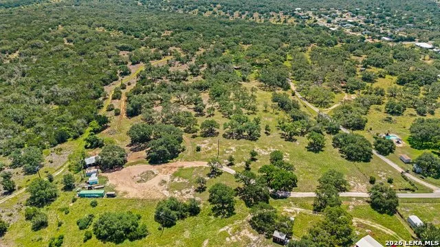 118 CRESTVIEW DR Johnson City, TX 78636