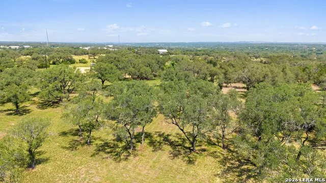 118 CRESTVIEW DR Johnson City, TX 78636