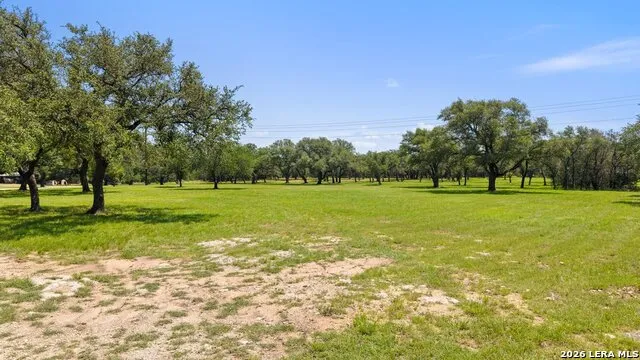 118 CRESTVIEW DR Johnson City, TX 78636