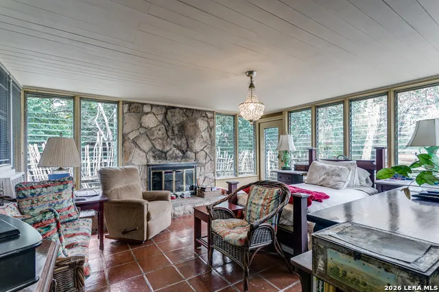 231 E Sunset San Antonio, TX 78209